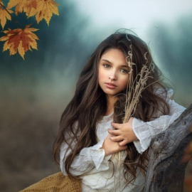 Lisset Perrier Photography – Glowing Girl – Mastering Light and Airy Portraits: Photoshop Editing Tutorial for Outdoor Images (Premium)